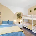 Brand New Storey Lake 5 Bedroom With Pool