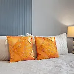Brand New 7Br In Windsor Island