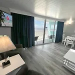 Lani Kai Island Resort (Adults Only)