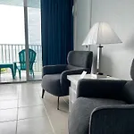 Lani Kai Island Resort (Adults Only)