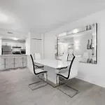 Private Residence At Roney Palace - 328