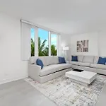Private Residence At Roney Palace - 328