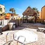 Hollywood Sands Resort