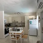 Bahama Beach Club Pompano - Fort Lauderdale - Charming And Cozy Studios & Apartments Close To Beach With Pool