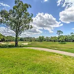 8 Mi To Honeymoon Island Golf Getaway With Balcony!