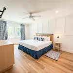 Lighthouse Resort: Inn & Suites