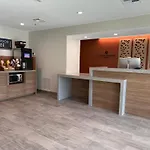 Candlewood Suites Jacksonville Southpoint