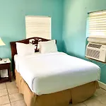 The Pelican Key Largo Cottages