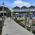 Dolphin Inn
