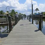 Dolphin Inn