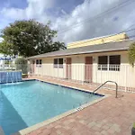 Lauderdale Villas By The Sea