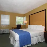 Avalon Waterfront Inn