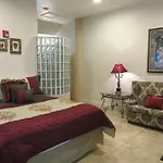 Pearl Of The Sea Luxury Bed & Breakfast