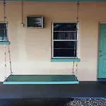 Campbell Motel