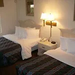 Main Stay Suites Of Fort Myers