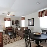 Lake Magic Cottage 1
