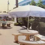 Royal Canadian Motel