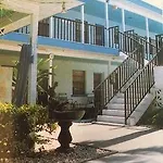 Royal Canadian Motel
