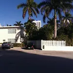 Grand Palm Plaza