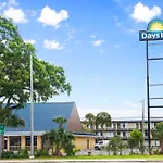 Days Inn Tampa North Of Busch Gardens