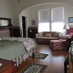 Pensacola Victorian Bed & Breakfast