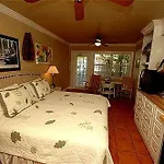 Tortuga Inn Beach Resort By Resortquest