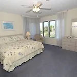 Cedar Tennis Resort