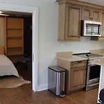 6West Beach Cottages