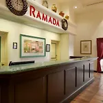 Ramada By Wyndham Kissimmee Downtown Hotel