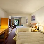 Ramada By Wyndham Kissimmee Downtown Hotel