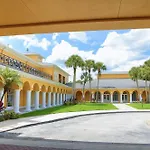 Tampa Palms Country Club