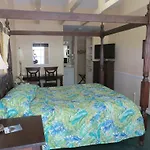 Lemon Tree Inn