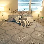Exclusive Home By Traveline Plus