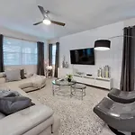 Solara Resort 9047