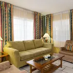 Carriage House Resort