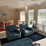 Cheston House - Clothing Optional All Male Guesthouse