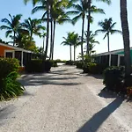 Waterside Inn On The Beach