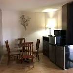 Sun Coast Inn