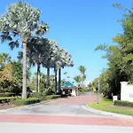 Beach Getaway - Ocean Beach, Tennis, Golf, Pool With Tiki Bar