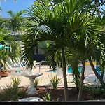 Cheston House - Clothing Optional All Male Guesthouse