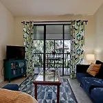 Shorewalk Vacation Villa