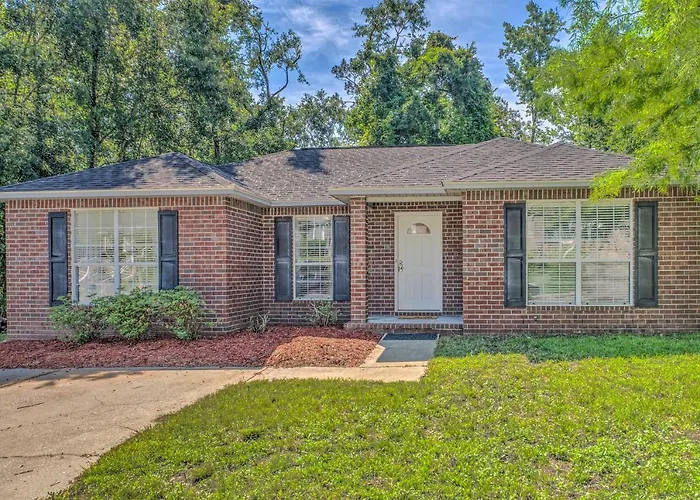 Home 10 Mi To Downtown Pensacola Pets Welcome!