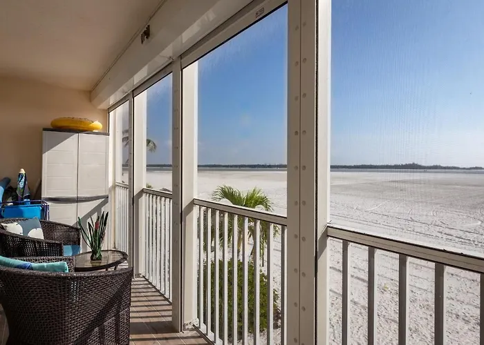 Castle Beach 105, Gulf Front, 2 Bedrooms, , Elevator, Sleeps 6, Heated Pool