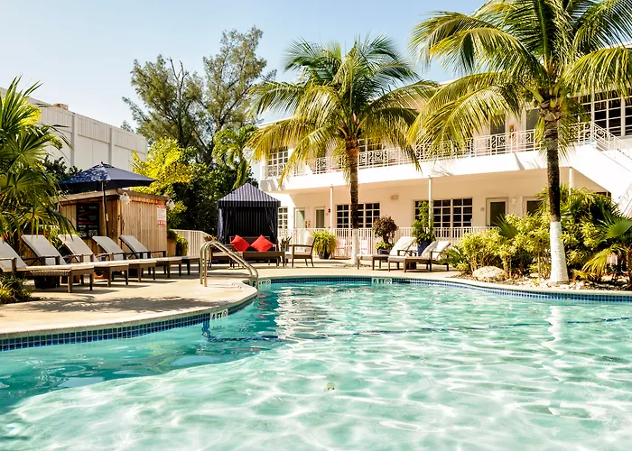 Tradewinds Apartment Hotel Miami Beach