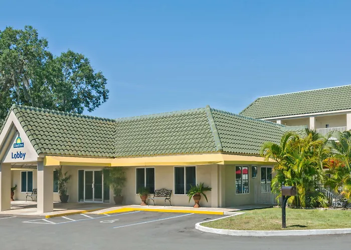 Days Inn By Wyndham Port Charlotte Town Center