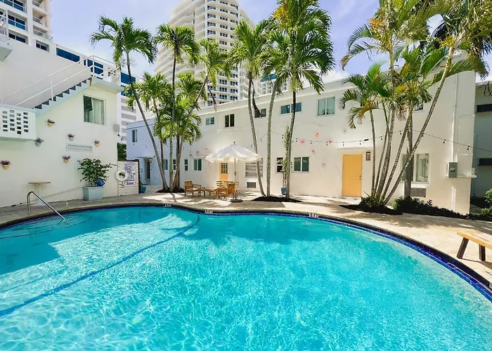 North Beach Hotel