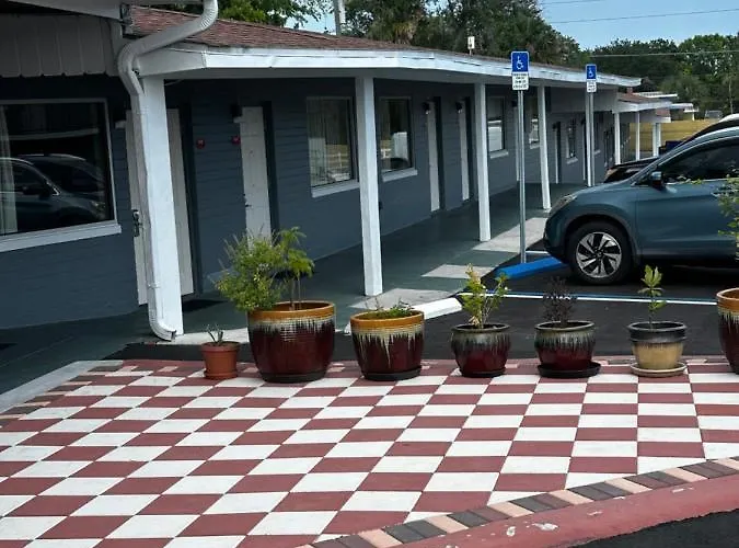 Red Carpet Inn Daytona Beach