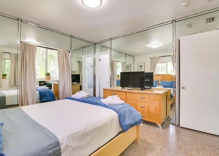 Chic Deerfield Beach Cottage - Walk To Beach!