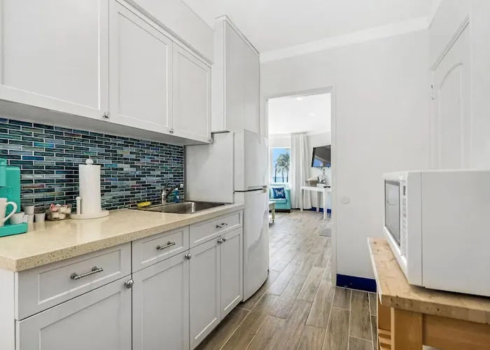 Walkabout 1 Tower Suite In The Heart Of Hollywood Beach