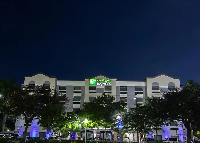 Holiday Inn Express And Suites Fort Lauderdale Airport West By Ihg